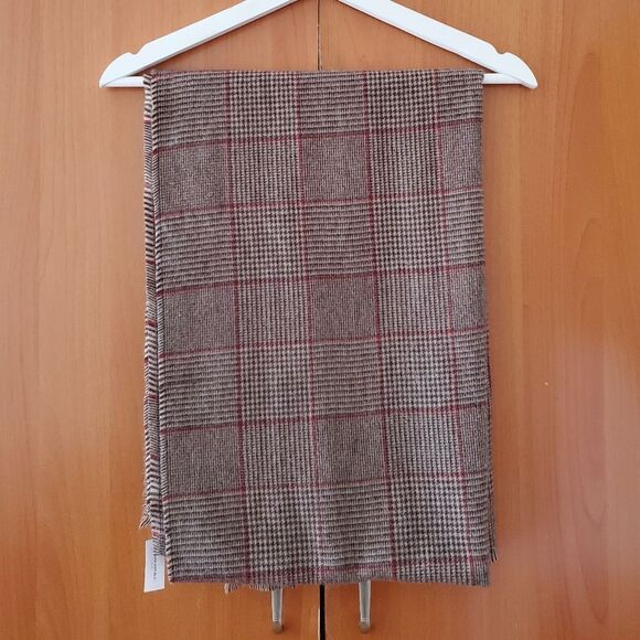 Banana Republic Brown Plaid Scarf - Picture 1 of 2